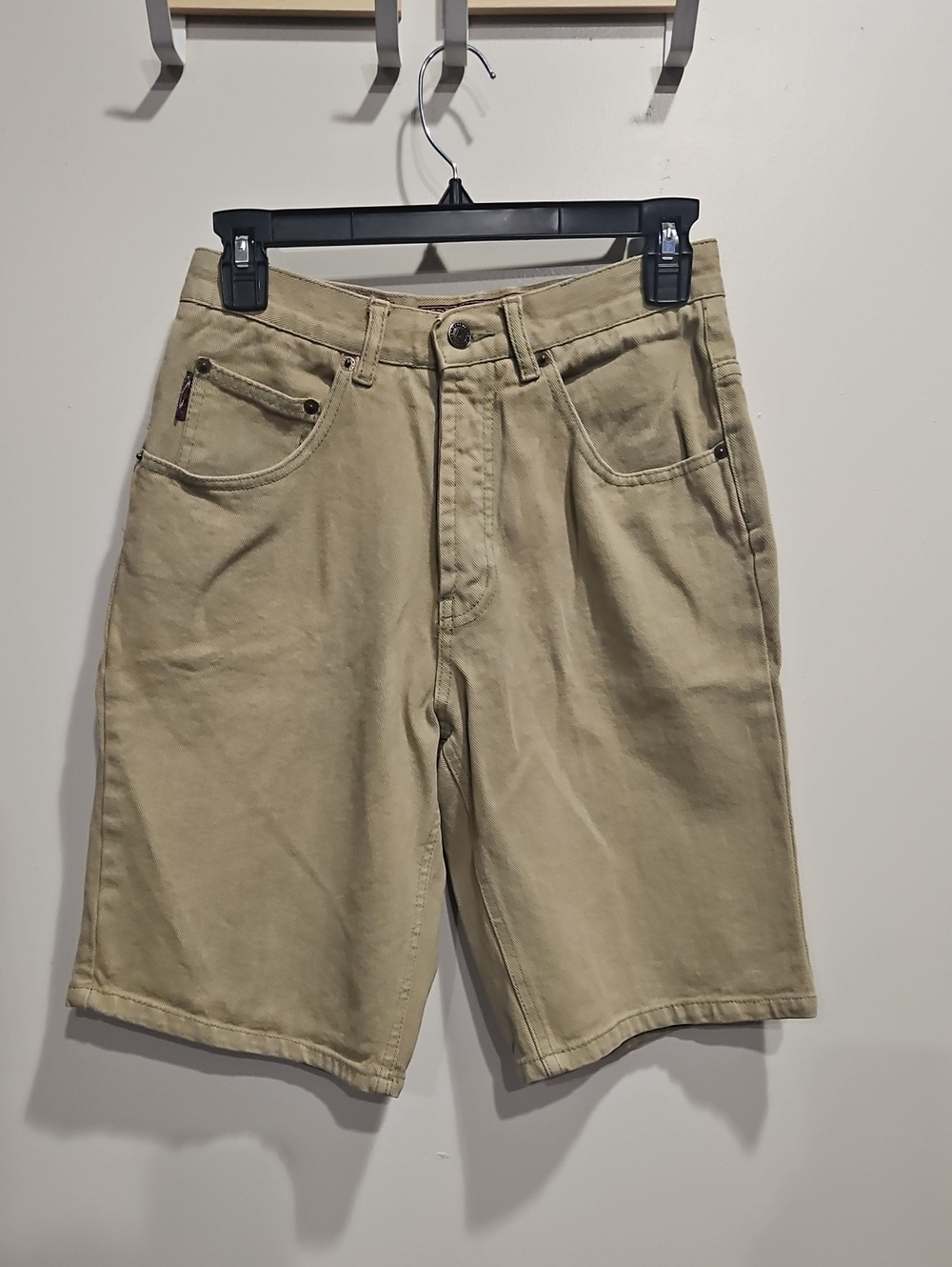 Maneuvers Men's Khaki Cotton Blend Shorts 28"